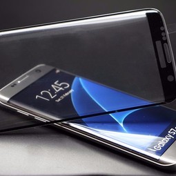 Защитное стекло 3D для Samsung Galaxy S7 Edge черное